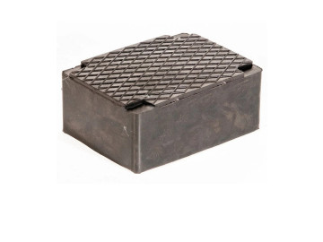 Арт. 1024- Опора для ножничных подъемников Длина - 160 мм. Ширина - 120 мм. Н - 70 мм.